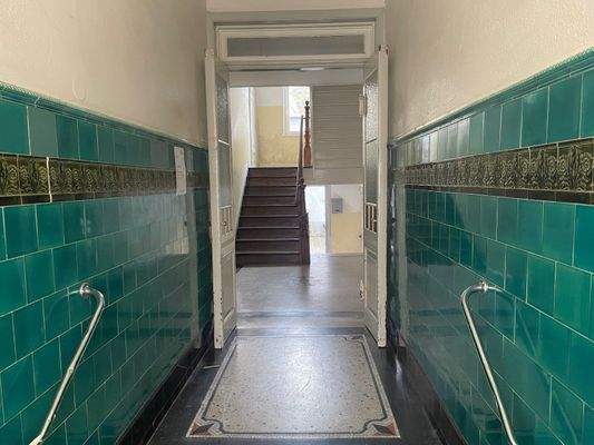 9065AL-02 Eingangsbereich