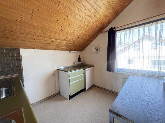 DG - Kleine Küche/Zimmer