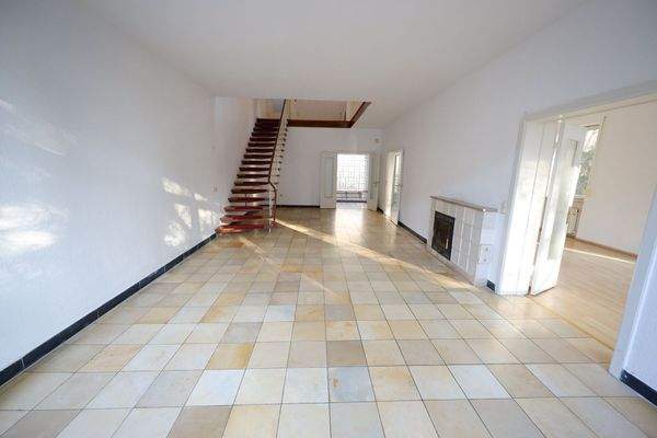 8fdbef85-05cc-4863-840a-f9f83b8617f2