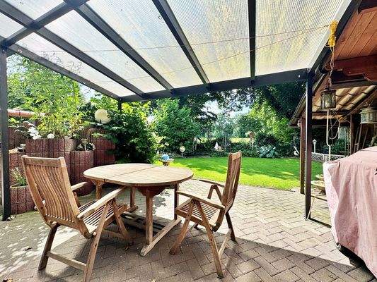 Terrasse / Überdachung