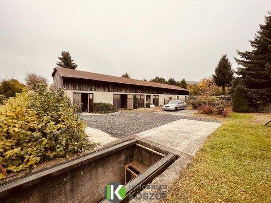 Nebengebäude Ost und Montagegrube