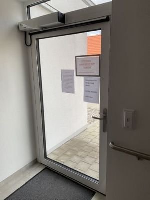 vollautomatische Eingangstüren