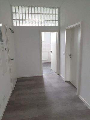 .. hell und freundlich 