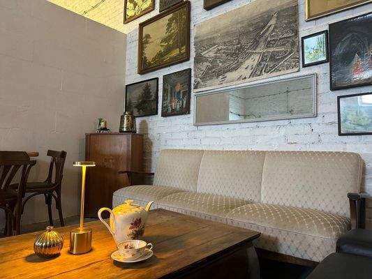 ec950c94-6d9f-425e-8b9e-4e5e8ece78e7