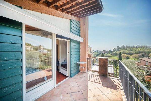 tetto sbagliato_.jpg