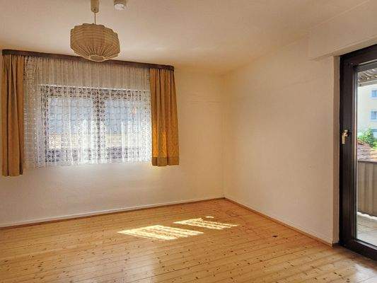 Zimmer mit Balkon OG