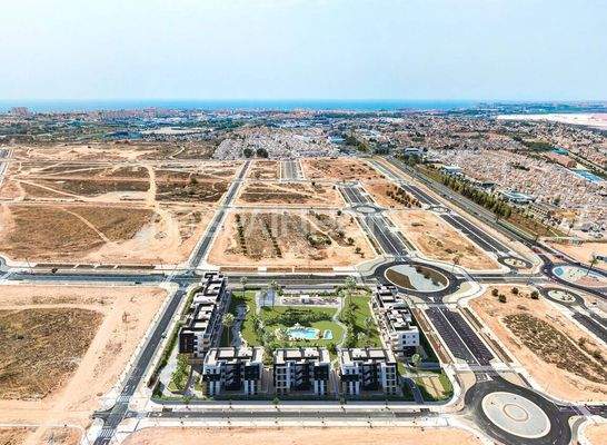 Stylish 2-Bedroom Flats with Shared Pool in Torrevieja