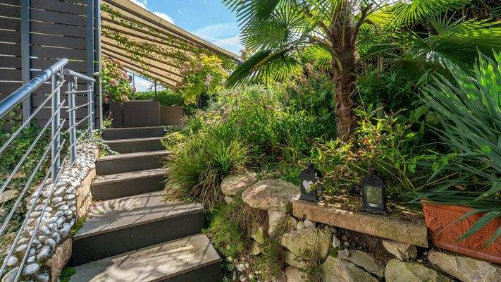 Treppenaufgang zur Terrasse