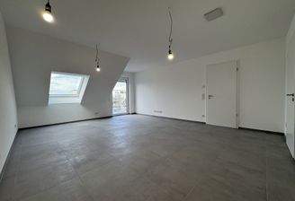 1186A86B-DAE2-4A4F-B42F-DCFB3652A3BD