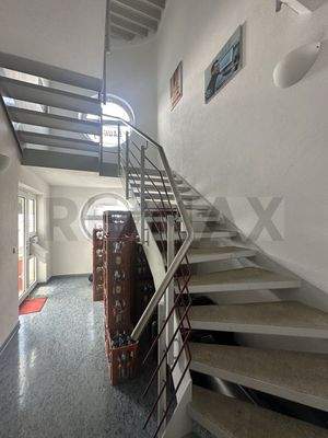 Treppe vom EG ins OG