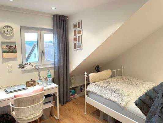 Wohnen/Schlafen, möbliert