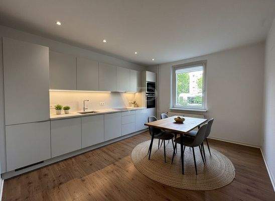 Küche EG Nachbarhaus mit KI