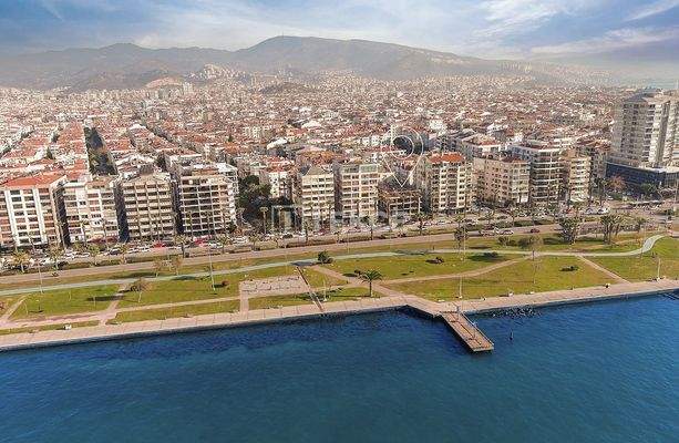 Spacious Beachfront Apartments with Sea View in Bostanlı İzmir