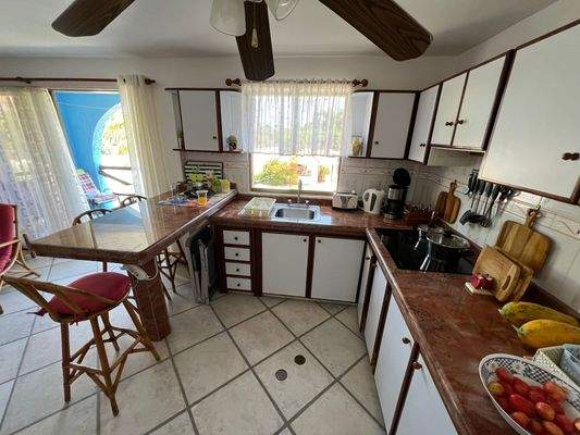 Küche mit Balkon