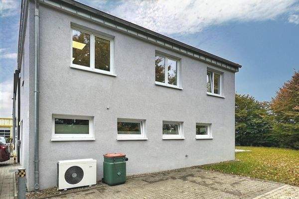 Seitenansicht Büroflügel