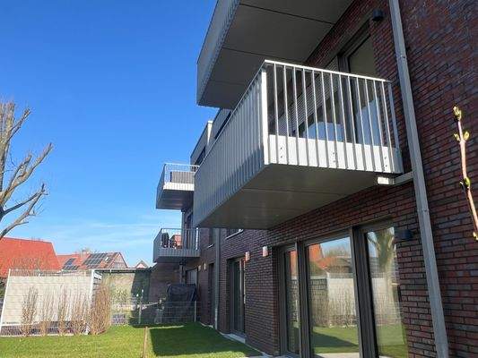 großer Sonnenbalkon