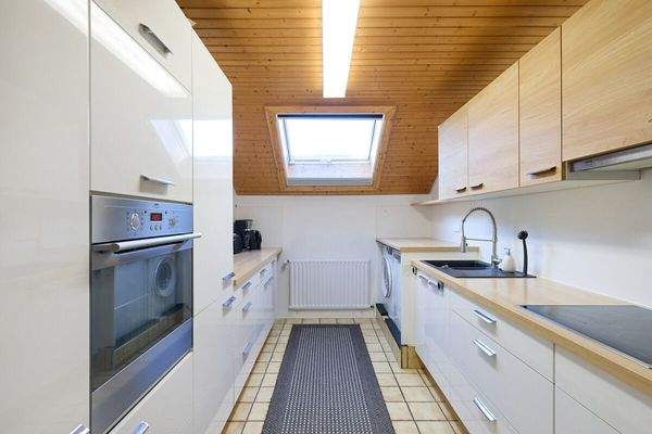 Einbauküche im Dachgeschoss