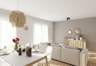 Lichtdurchfluteter Wohnbereich dank bodentiefer Fe