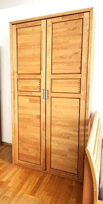 Kleiderschrank.jpg