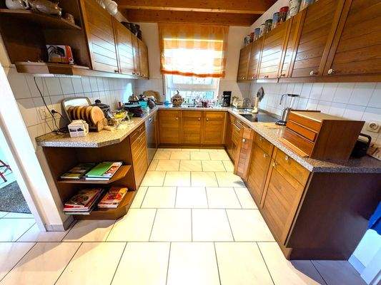 Die Küche ist im Kaufpreis mit enthalten