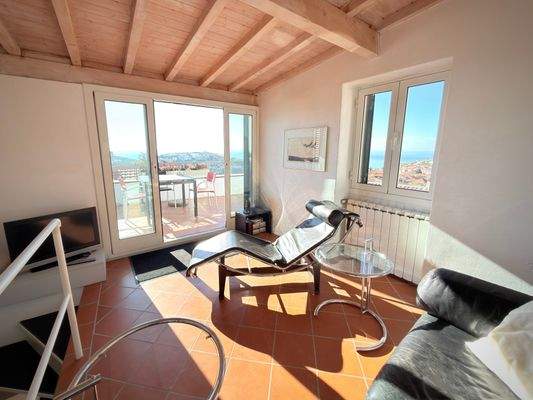 AT_1051_TERRA_ITALIA_IMMOBILIEN_REAL ESTATE_FOR SA