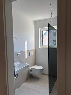 Tageslichtbad mit Dusche