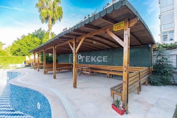 5-Bedroom Duplex Apartment with Shared Pool in Antalya Lara