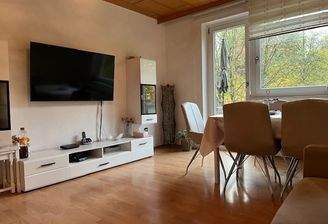 Wohn-Esszimmer (Balkon)