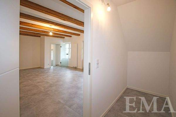 Abstellkammer zum Wohnbereich