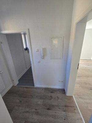 MS 8, OG, Flur, Bild 2.jpg