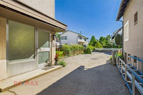 Zufahrt | Top 2 | Top 3