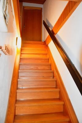 Treppe zum Dachgeschoss