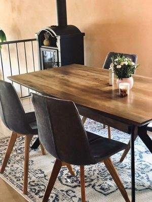 Essbereich mit Kaminofen