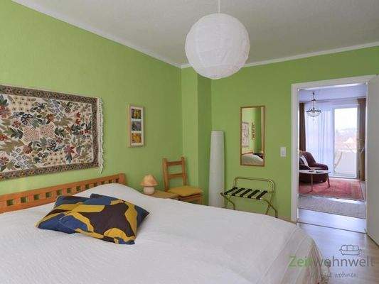 Schlafzimmer-Wohnzimmer-Balkon