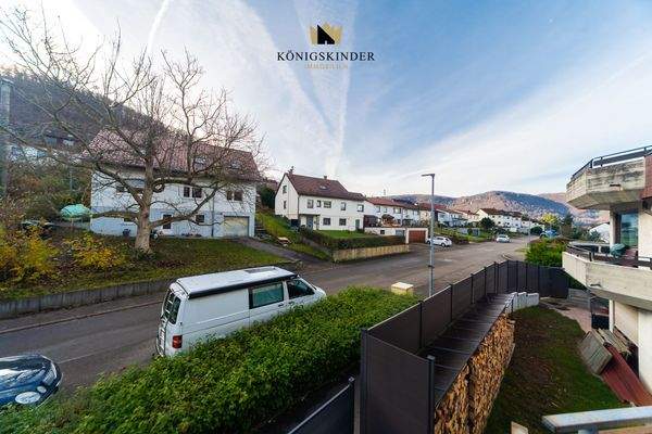 – genießen Sie die schöne Aussicht auf die umliegenden Hügel