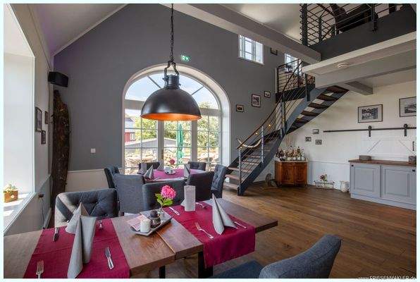 Großes Fensterelement Gastraum