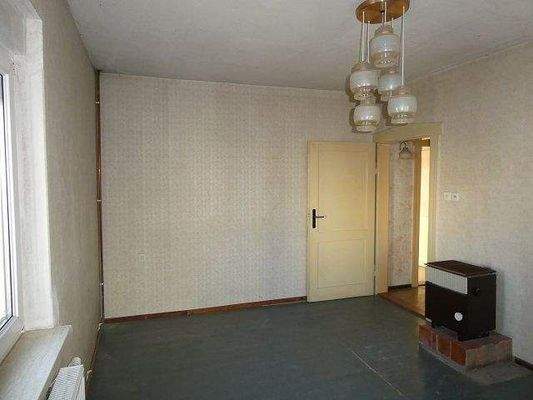 EG: 3x Räume + Flur