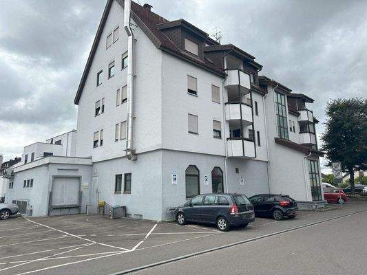 Anlieferung mit Rampe.jpg