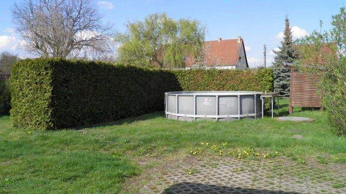 Gesamte Poolanlage, abgeschirmt 