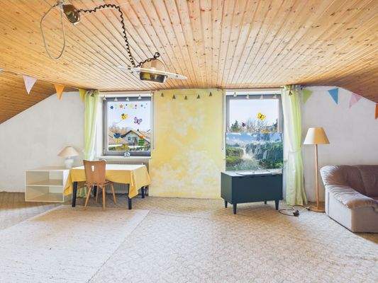 24 Wohnzimmer OG.jpg