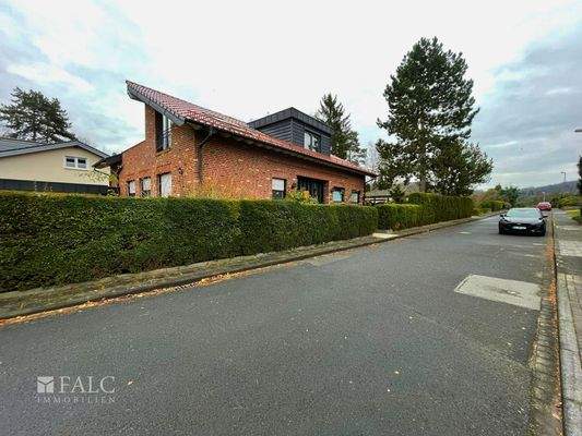 Nord-West-Ansicht mit Umfeld