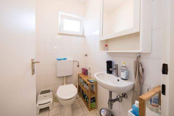 Toilette Hauptwohnung