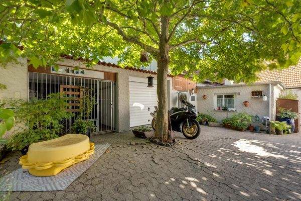 Garagen Nebengbäude