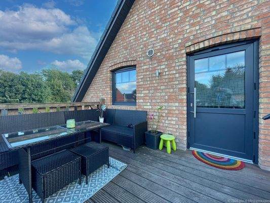 Eingangsbereich mit Balkon