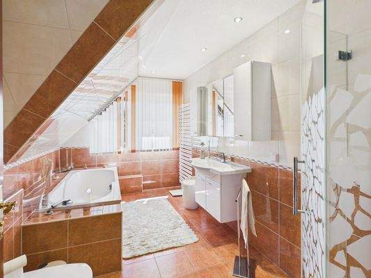 Masterbad im Dachgeschoss