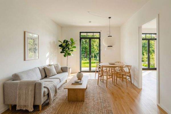 Wohn- und Essbereich mit Einrichtungsbeispiel