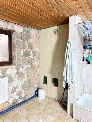 Wohnung UG links I Badezimmer