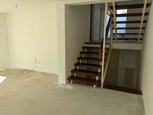 Wohnzimmer/ Treppe