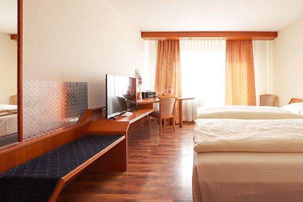 222-StA Bett (1 von 1).jpg