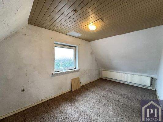 Zimmer mit Blick in den Garten